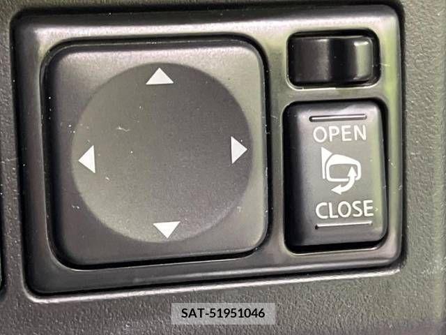 Nissan NOTE 2011-04 279846-6
