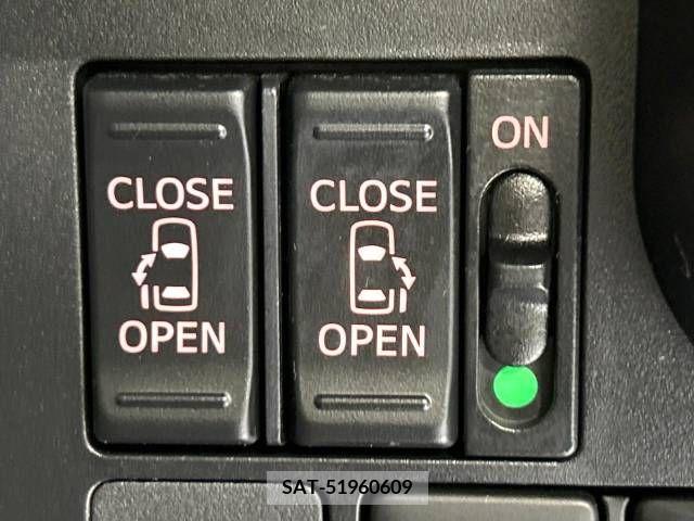 Toyota ROOMY 2017-12 311037-3