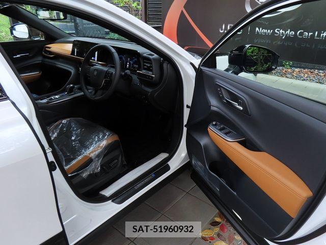 Toyota CROWN 2023-07 267603-16