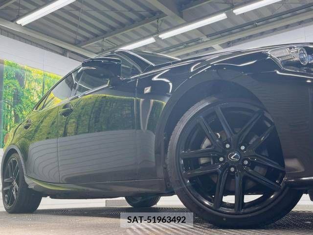 Lexus IS 2015-05 354063-13