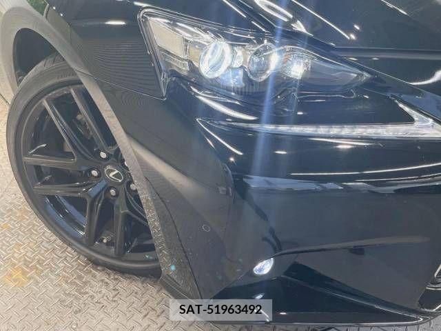 Lexus IS 2015-05 354063-12