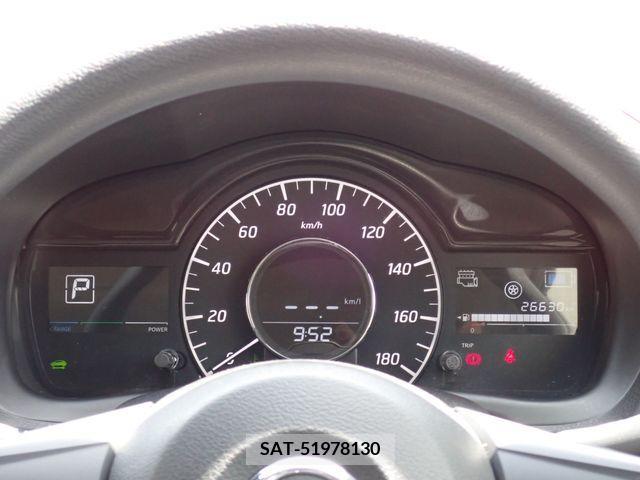 Nissan NOTE 2021-02 305532-4
