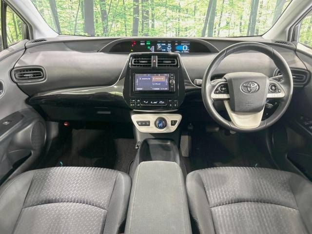 Toyota PRIUS 2017-02 24367-1