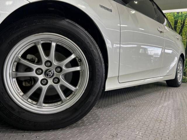 Toyota PRIUS 2017-02 24367-12