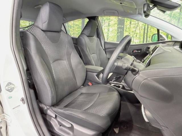 Toyota PRIUS 2017-02 24367-8