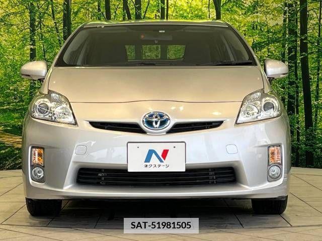 Toyota PRIUS 2010-02 383632-13