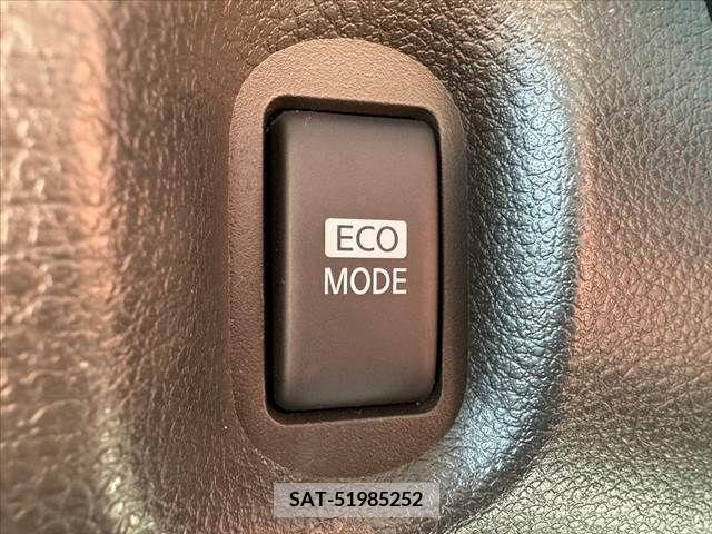 Nissan CUBE 2015-09 227952-4