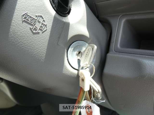 Suzuki EVERY 2016-08 359942-14
