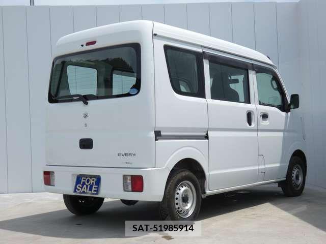 Suzuki EVERY 2016-08 359942-7