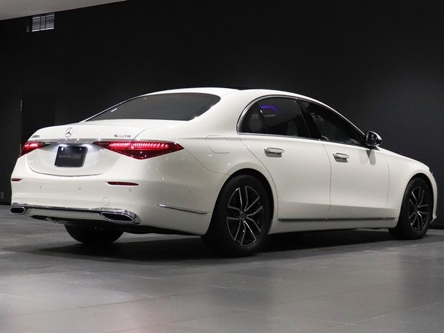 Mercedes Benz S-CLASS 2023-03 12231-10