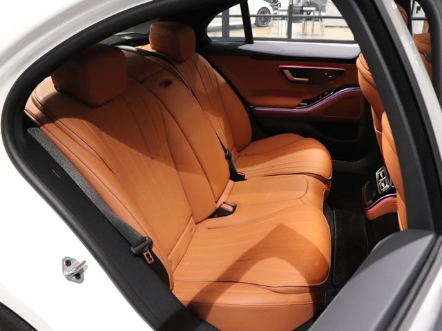 Mercedes Benz S-CLASS 2023-03 12231-27