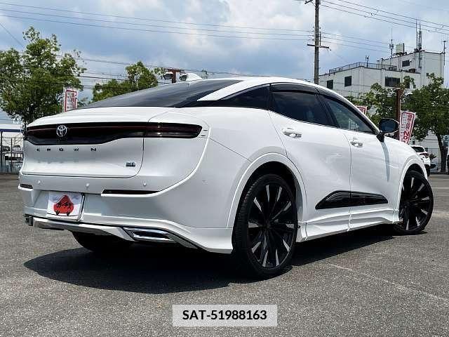 Toyota CROWN 2023-06 358173-2