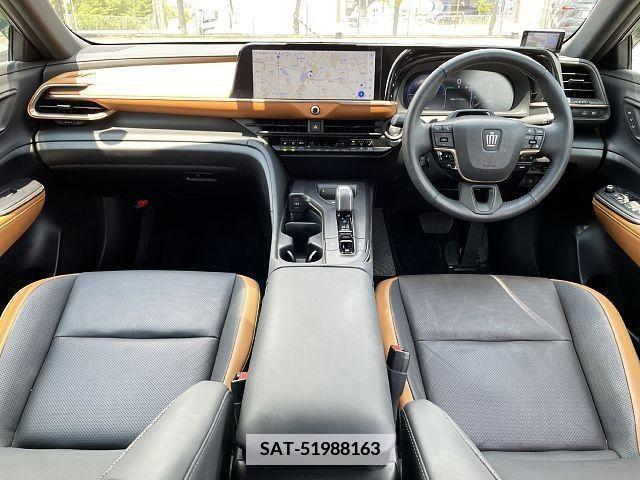 Toyota CROWN 2023-06 358173-1