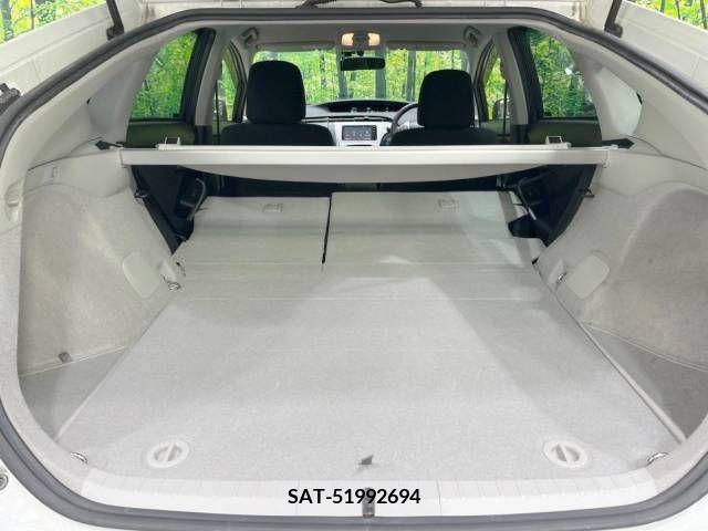 Toyota PRIUS 2015-11 393426-10