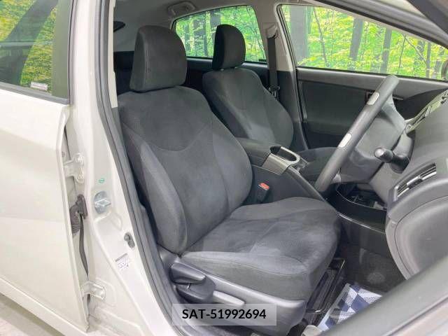Toyota PRIUS 2015-11 393426-8