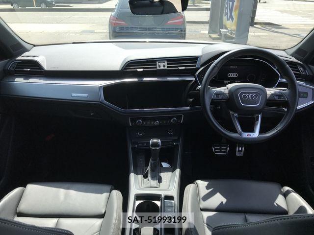 Audi Q3 2021-05 232005-1