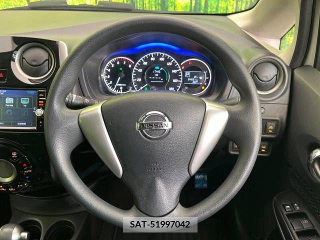 Nissan NOTE 2015-02 257325-8