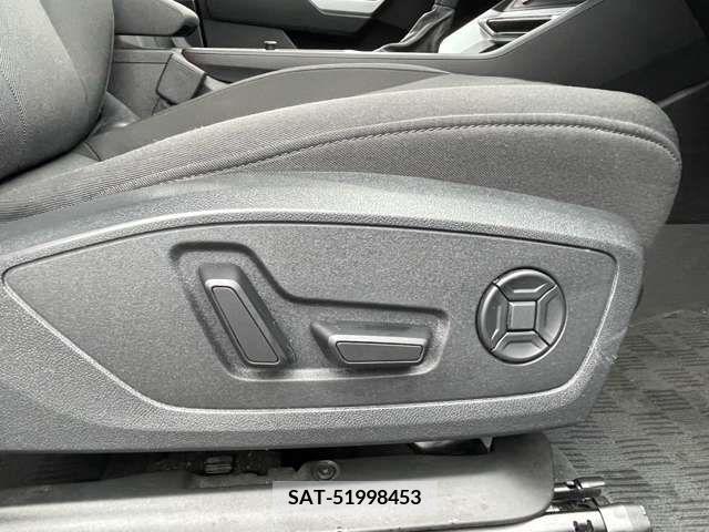 Audi Q3 2022-04 375263-13