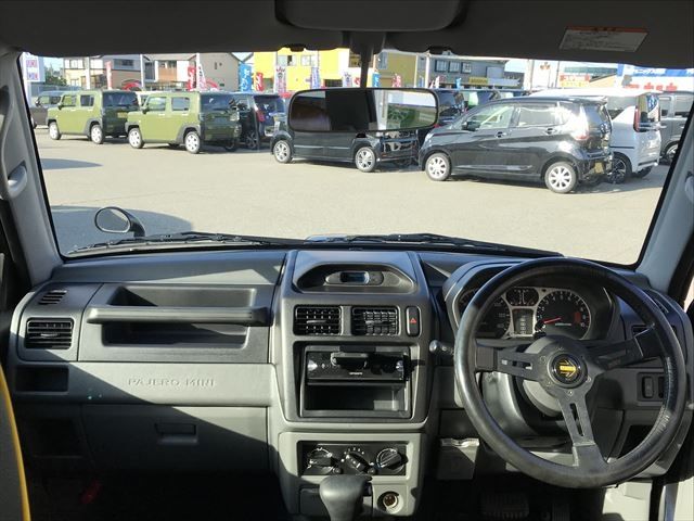 Mitsubishi PAJERO MINI 1999-02 184021-11