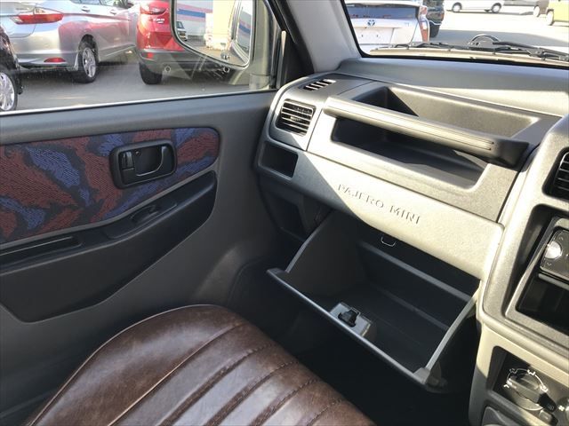 Mitsubishi PAJERO MINI 1999-02 184021-19