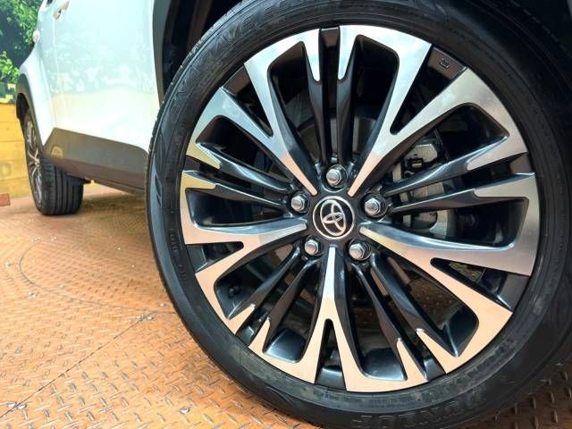 Toyota YARIS CROSS 2022-05 20361-13