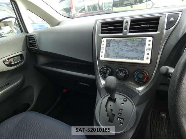 Toyota RACTIS 2011-03 387070-13