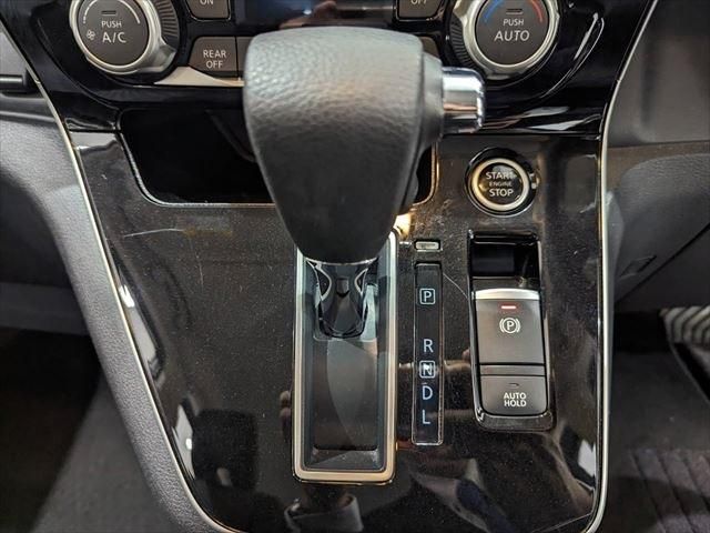 Nissan SERENA 2020-12 187172-27