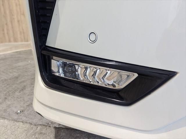 Nissan SERENA 2020-12 187172-11