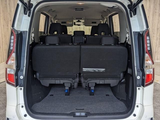 Nissan SERENA 2020-12 187172-25