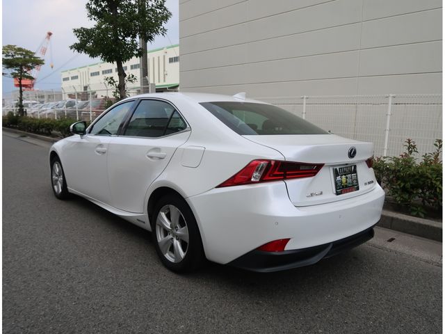 Lexus IS 2014-03 181485-16