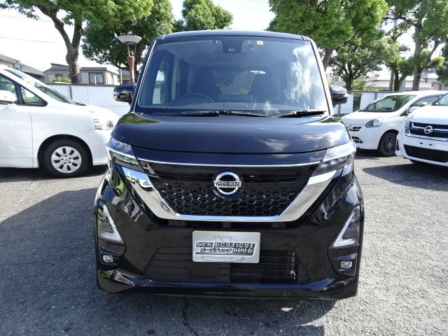 Nissan ROOX 2022-02 15254-1