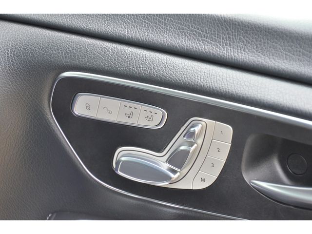 Mercedes Benz V-CLASS 2017-04 2811-14