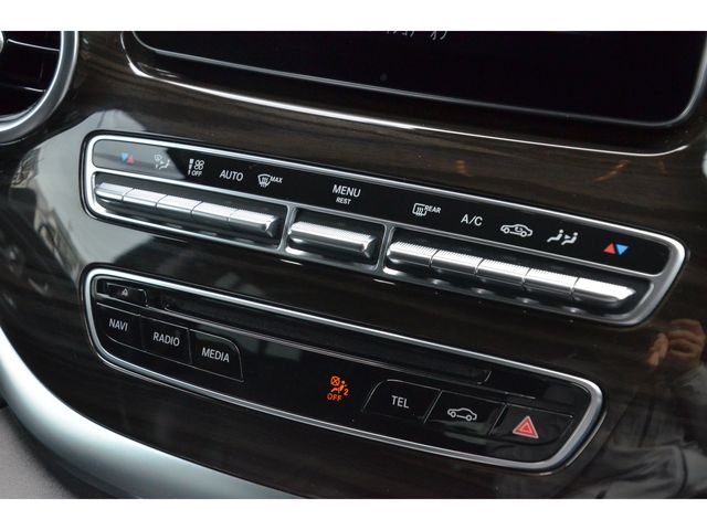 Mercedes Benz V-CLASS 2017-04 2811-11