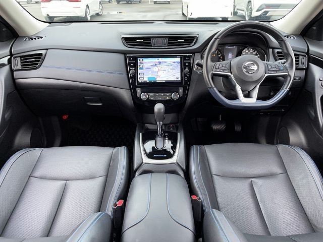 Nissan X-TRAIL 2019-03 189849-1