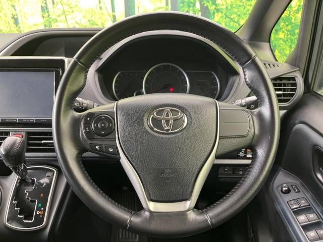Toyota VOXY 2015-09 26924-12
