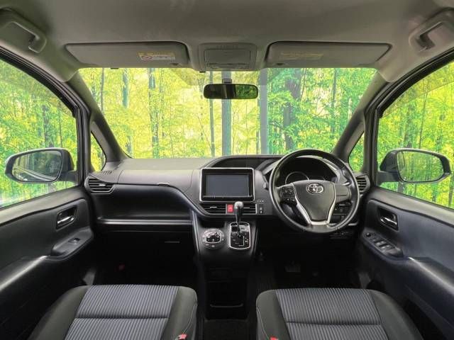 Toyota VOXY 2015-09 26924-1