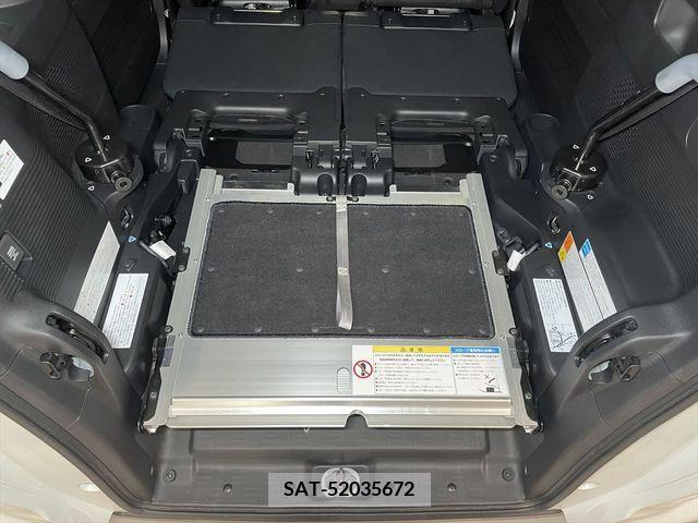 Honda N BOX CUSTOM 2018-04 307449-5
