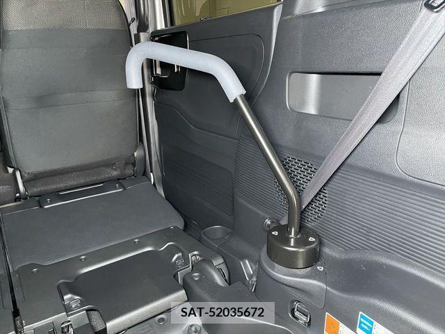 Honda N BOX CUSTOM 2018-04 307449-13