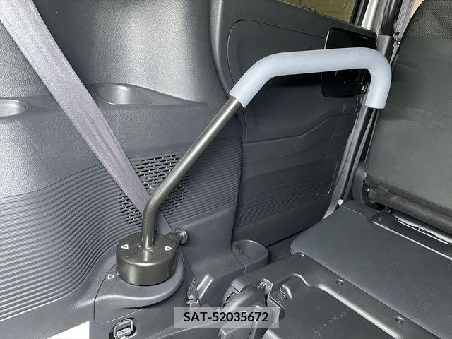 Honda N BOX CUSTOM 2018-04 307449-12