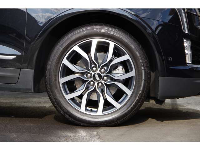 Cadillac XT5 2022-04 2286-16