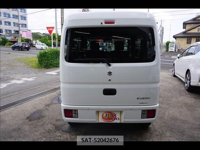Suzuki EVERY 2023-01 301652-19