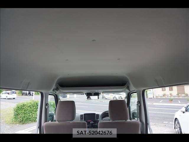 Suzuki EVERY 2023-01 301652-9