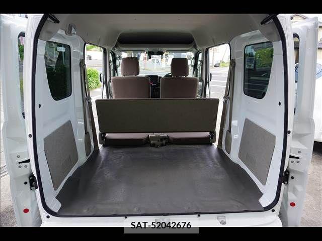 Suzuki EVERY 2023-01 301652-8