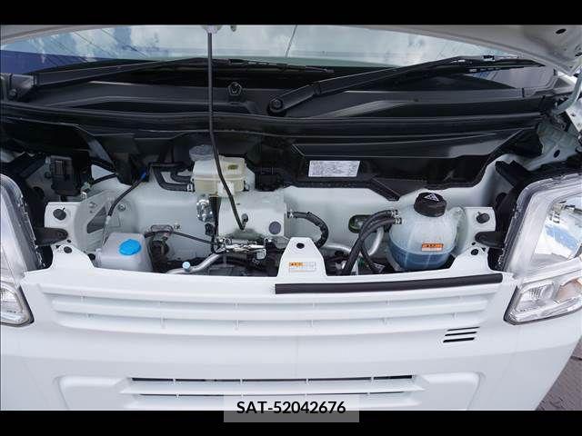 Suzuki EVERY 2023-01 301652-16