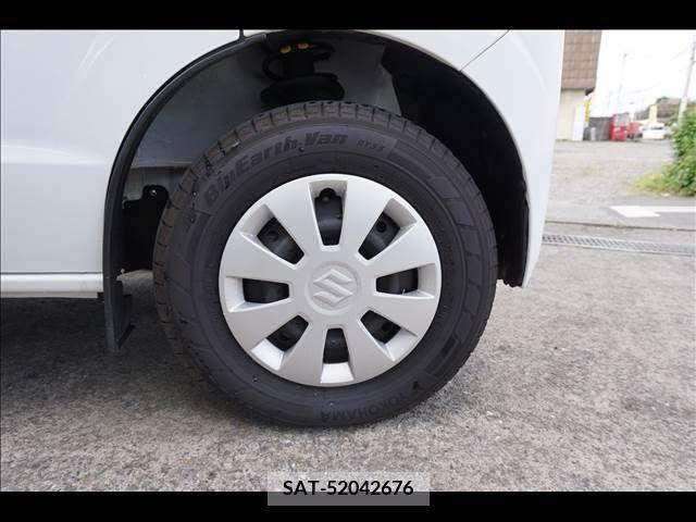 Suzuki EVERY 2023-01 301652-15