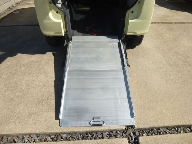 Daihatsu TANTO 2014-09 16095-3