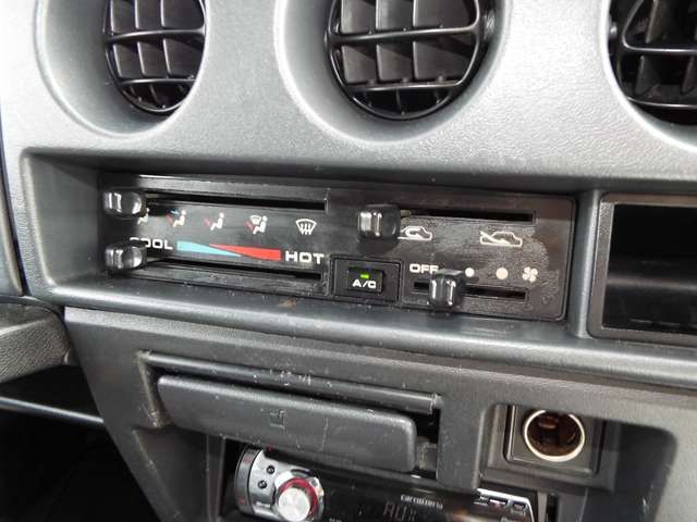 Suzuki JIMNY 1996-01 26587-10