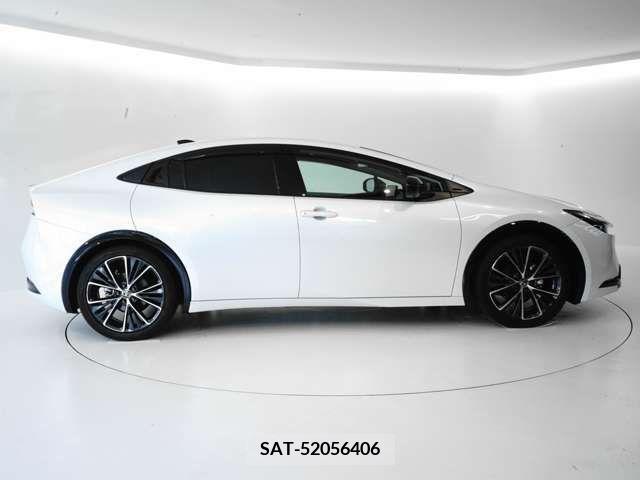 Toyota PRIUS 2023-04 337631-5