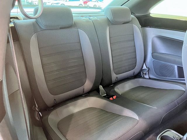 VolksWagen THE BEETLE 2017-06 8352-12