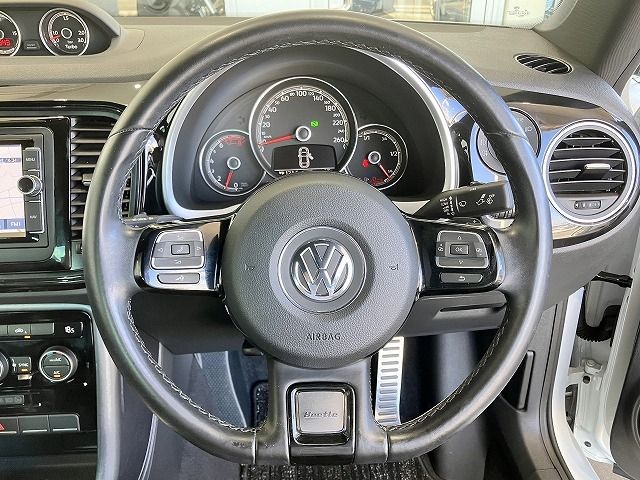 VolksWagen THE BEETLE 2017-06 8352-10